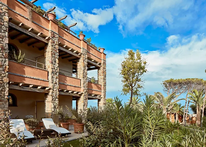 Отель La Del Re - Adults Only Sant'Elmo (Sardinia)
